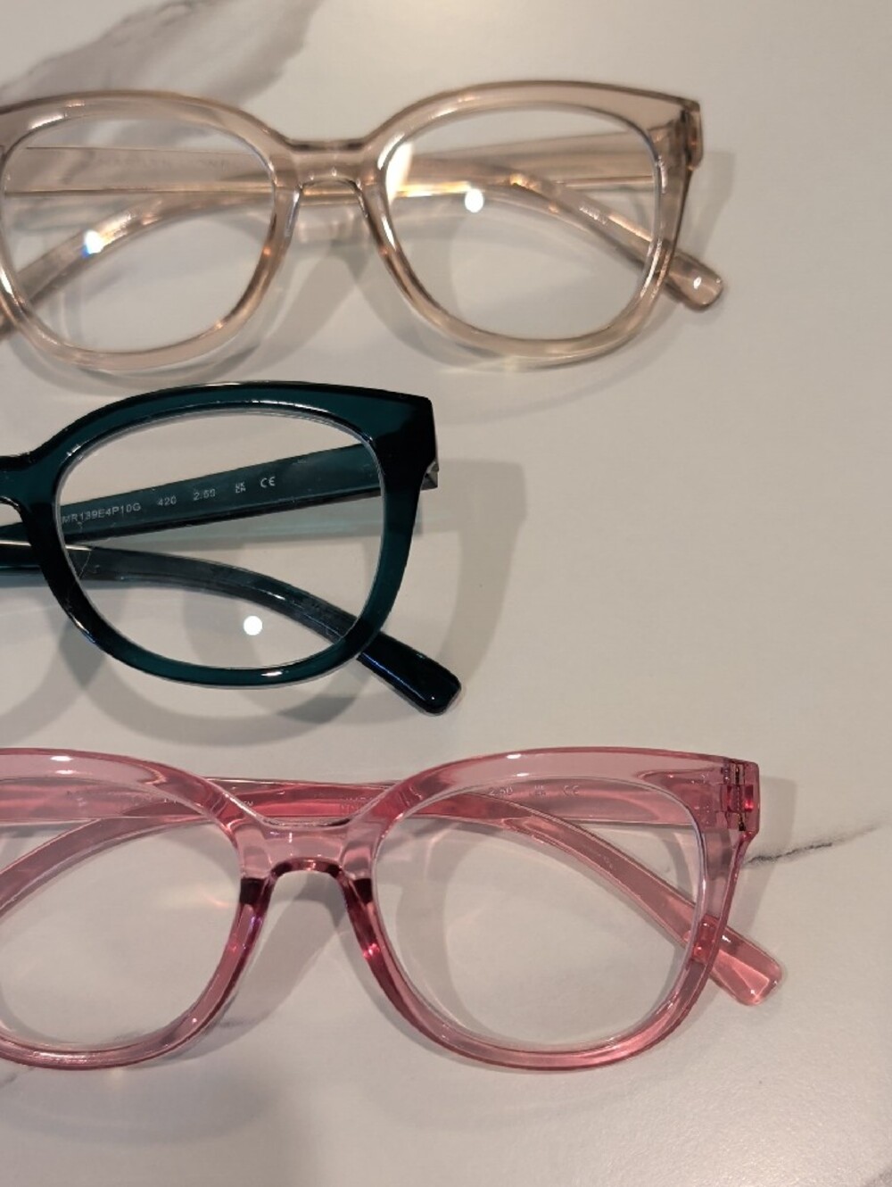 Marilyn Monroe 2.5 Readers Translucent Pink, Black, Olive & Champagne Cat-Eye - Picture 5 of 5